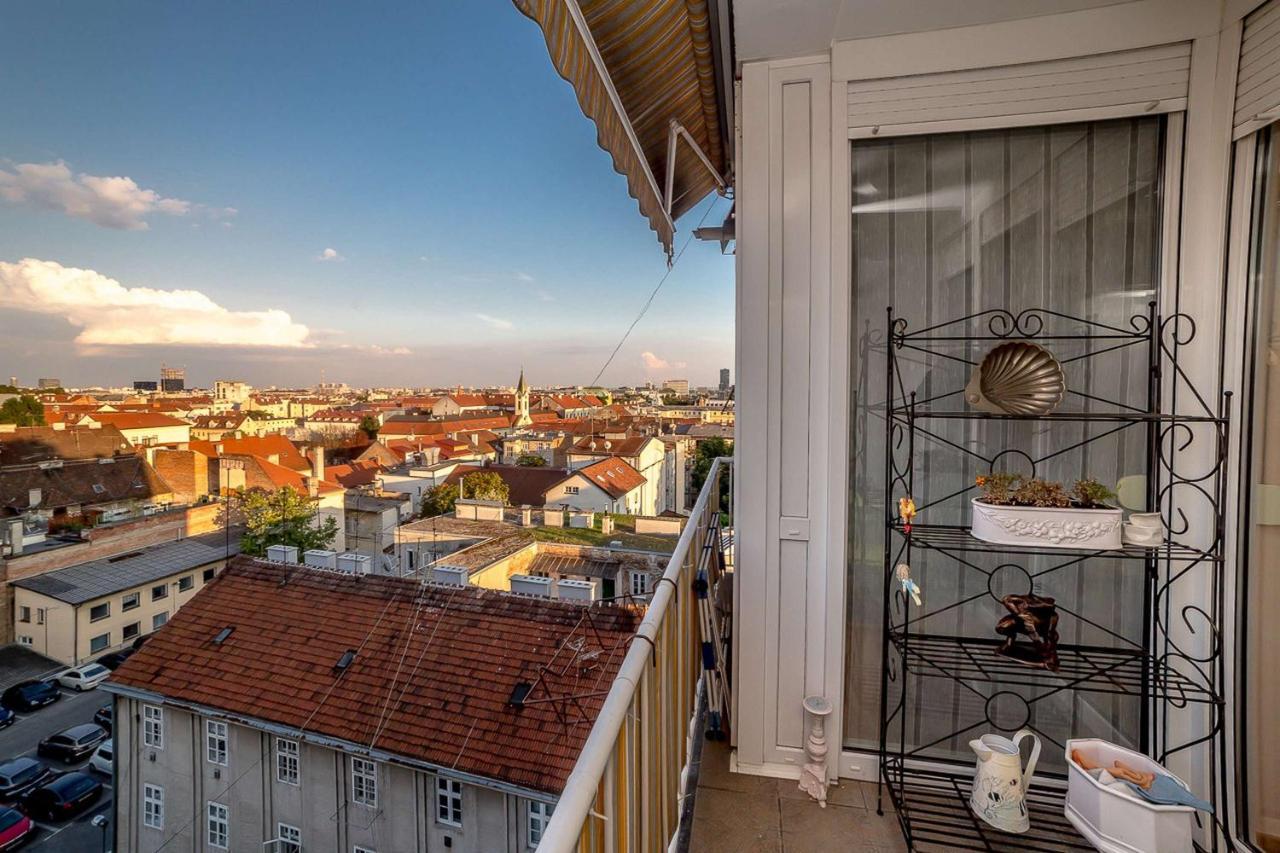 Апартаменты Art Deco Zagreb Centre View Номер фото